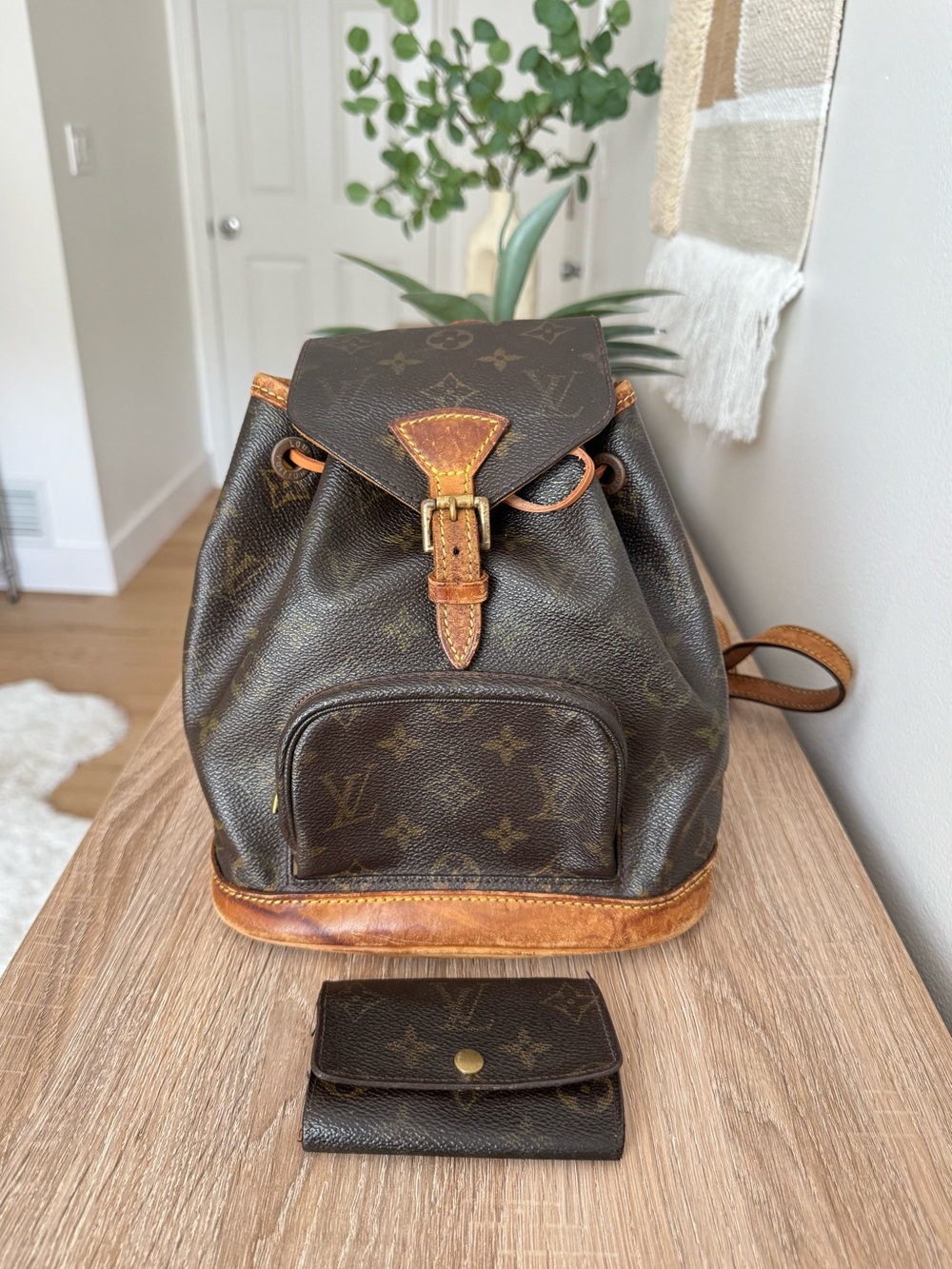 ✅AUTHENTIC✅LOUIS VUITTON MONTSOURIS PM